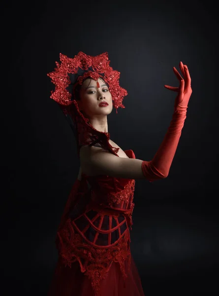 Portrait Beautiful Young Asian Woman Wearing Red Corset Long Opera —  Fotos de Stock