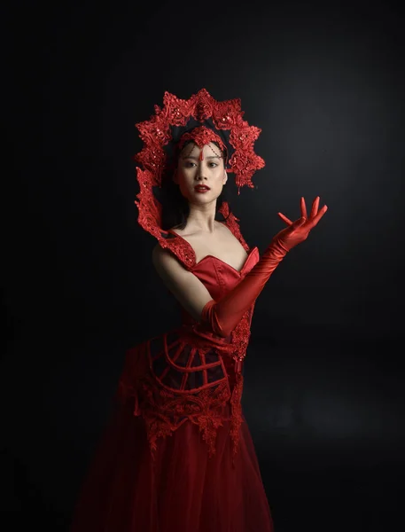 Portrait Beautiful Young Asian Woman Wearing Red Corset Long Opera — Fotografia de Stock