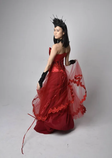 Portrait Pleine Longueur Belle Jeune Femme Asiatique Portant Corset Rouge — Photo