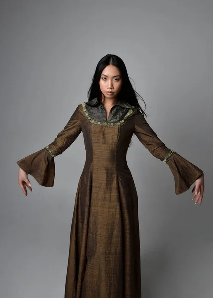 Close Portrait Beautiful Young Asian Woman Long Hair Wearing Medieval — Stock Photo, Image