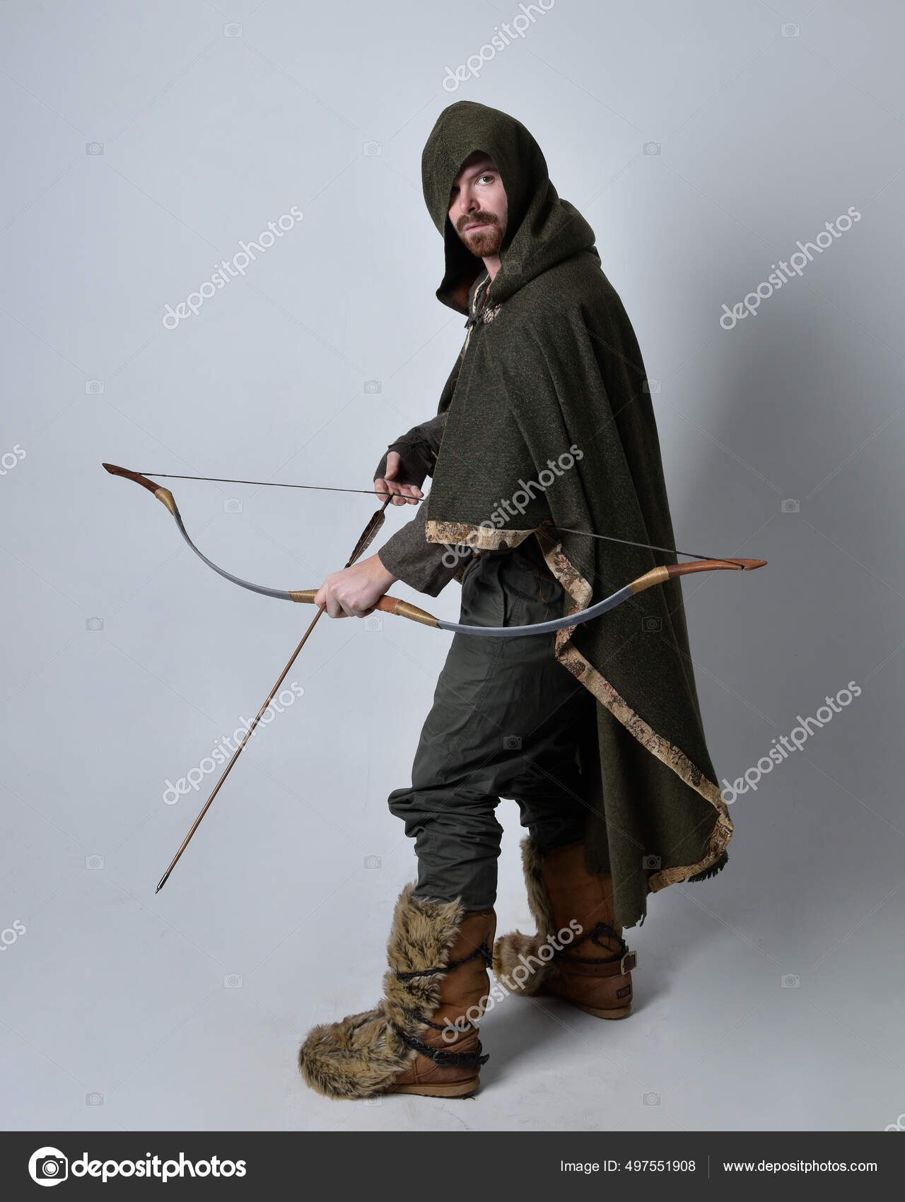 Imágenes de Disfraz medieval hombre, fotos de Disfraz medieval hombre sin  royalties