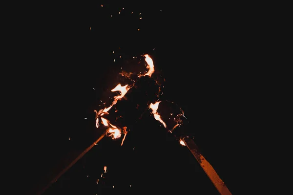 Demostración Del Fuego Con Las Antorchas Foto de archivo - Imagen de  peligro, calor: 51498836