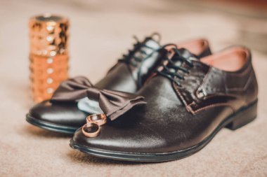 Gelinler için düğün aksesuarları, düğün sabahı, düğün süslemeleri ve ayrıntıları. 2020