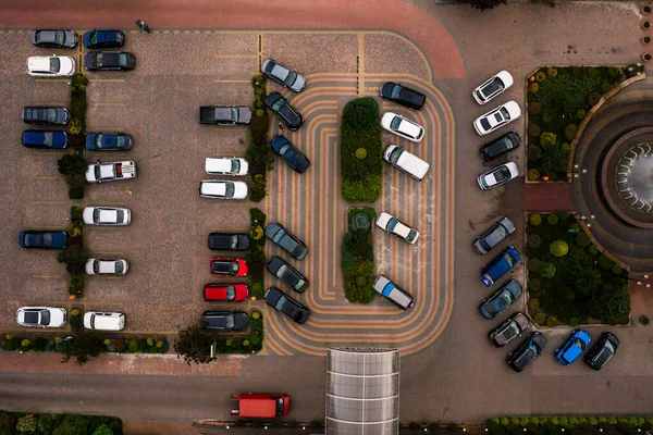 Aparcamiento Cerca Del Hotel Supermercado Vista Los Coches Estacionamiento Desde — Foto de Stock