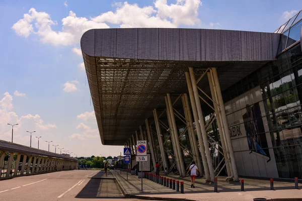 Львов Украина Июня 2020 Вход Терминал Львовского Аэропорта Львовский Международный — стоковое фото