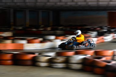 Donanımlı bir yarış 2019 'da dinamik karting yarışması bulanık hareketle hızlandı