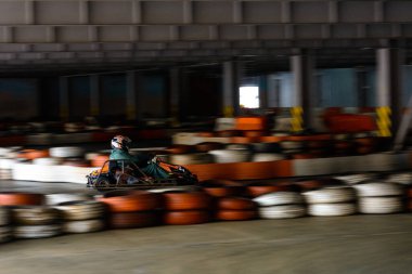 Donanımlı bir yarış 2019 'da dinamik karting yarışması bulanık hareketle hızlandı