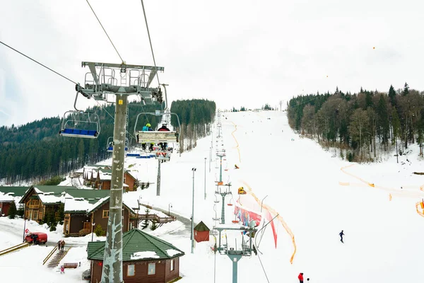 Bukovel Ukrajina Února 2019 Dovolená Karpat Lyžařské Středisko Bukovel Lyžařský — Stock fotografie