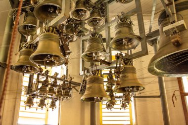 Dolyna, Ukrayna: Goshiv Manastırı 'nda Carillon, Aziz Tarikatı' nın Yunan Katolik Manastırı Büyük Basil, Dolyna bölgesindeki Goshov köyünde, Ivano-Frankivsk bölgesinde. Yeni