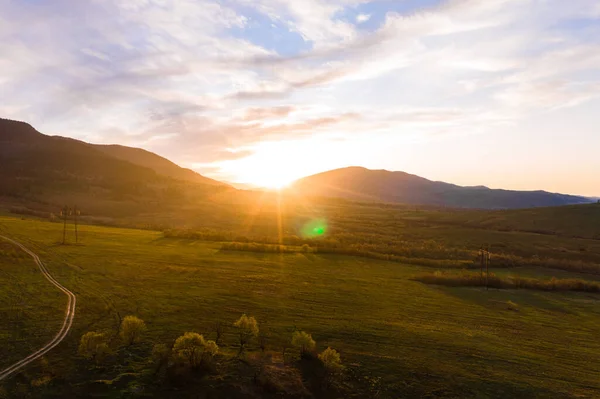 Mittelgebirge Und Weiden Den Karpaten Landschaft Bei Sonnenuntergang Ukrainische Karpaten — Stockfoto