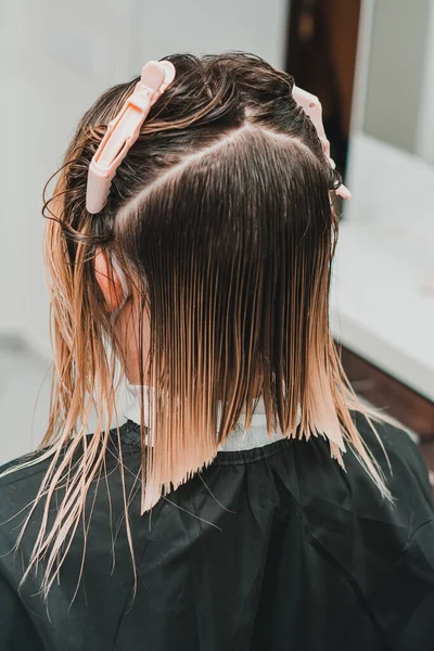 Corte Pelo Una Peluquería Salón Belleza Cuarentena Mundial Negocio Durante —  Fotos de Stock