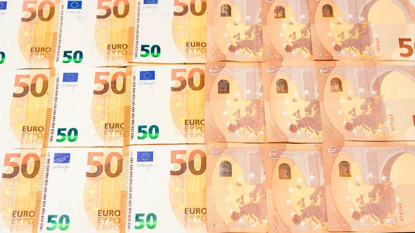 Ligne Diagonale Billets Euros Isolés Sur Fond Noir Salaire Euros — Photo