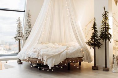Odanın noel dekoltesi 