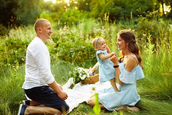 Happy Young Family Baby Girl Picnic Park — Stock Photo, Image