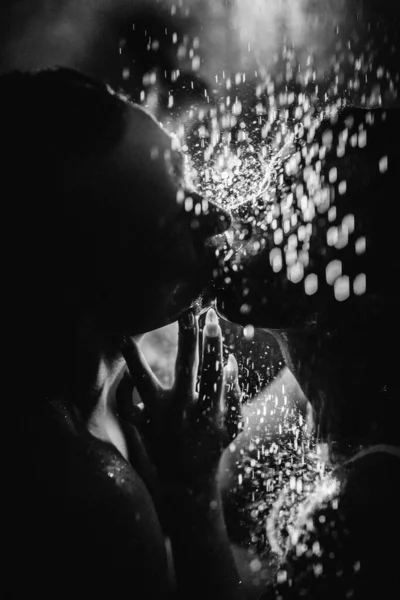 Black White Photo Young Woman Man Kissing — Stock Photo, Image