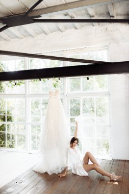 Sabahları narin, güzel gelin. 