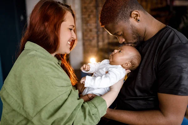 Afroamericana Familia Con Bebé Niño Hijo — Foto de Stock