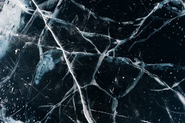 Baykal gölünde buz. Kışın çok güzel buz kırılır..