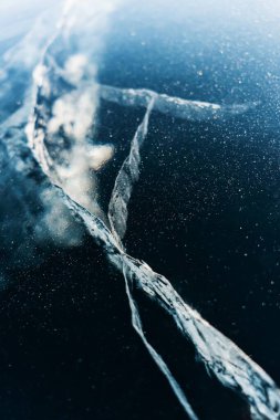 Baykal gölünde buz. Kışın çok güzel buz kırılır..