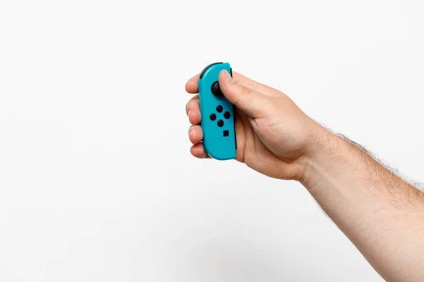 Männliche Hand Hält Gamepad Von Handheld Konsole — Stockfoto