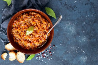 Et ile doldurulmuş lahana. Kopyalama alanı olan üst görünüm. Diyet yemek..