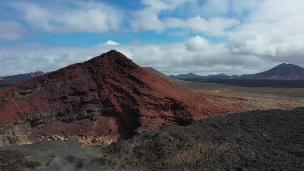 The Canary Islands. Aerial view. Lanzarote is a Spanish island, the northernmost and easternmost of the autonomous Canary Islands in — Stock Footage The Canary Islands. Aerial view. Lanzarote is a Spanish island, the northernmost and easternmost of the autonomous Canary Islands in Video Clip