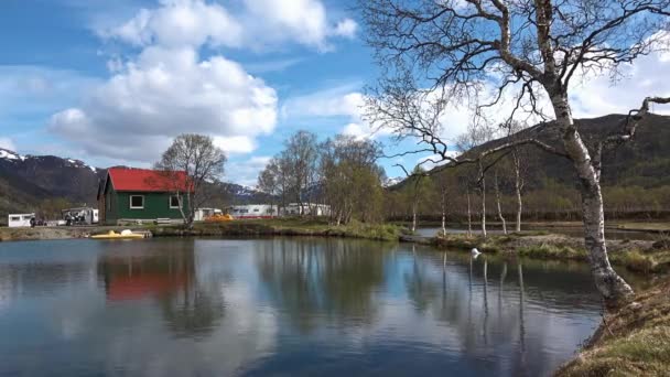 Norveç. Lofotenler. Güzel Doğa Norveç Doğal Arazisi, Lofoten Adası. — Stok video