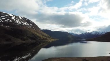 Norveç. Havadan çekilen görüntüler Güzel Doğa Norveç. Kuzey doğasının eşsiz manzaraları.