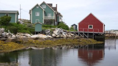 Kanada mı? Nova Scotia ilindeki balıkçı köyü.