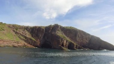 Gezinti. St. Lawrence Nehri 'nde ve Kanada' nın doğu kıyısında dolaşmak.