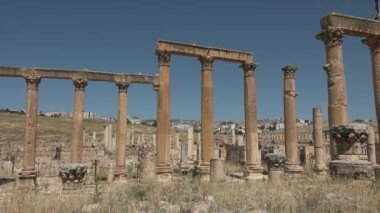 Ürdün - 01 05 2021: Roma Harabeleri. Greko-Romen mimarisinin en büyük ve en iyi korunmuş şehri.