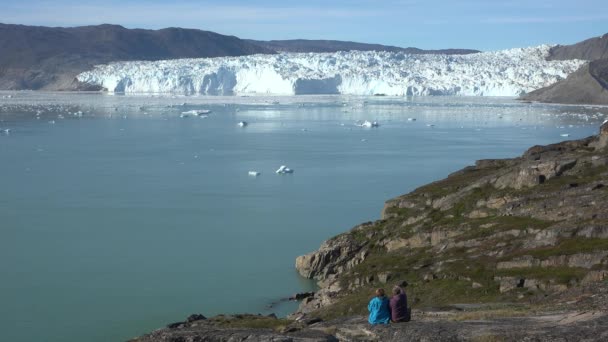 Globalne zmiany klimatyczne. natura maleje, lodowce topnieją. Niesamowite środowisko Antarktydy, Biegun Południowy. — Wideo stockowe