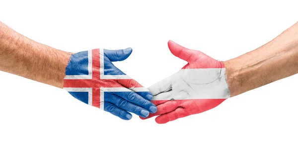 Fußballmannschaften - Handschlag zwischen Island und Österreich — Stockfoto