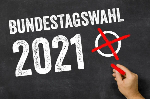 ブラックボード上のテキスト ドイツ語で議会選挙2021 連邦議会選挙2021 — ストック写真