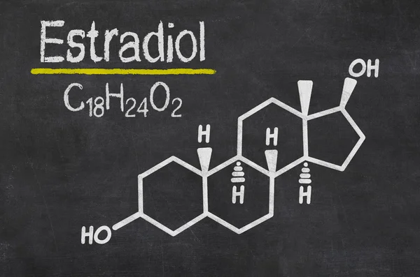 Tavlan med den kemiska formeln av estradiol — Stockfoto