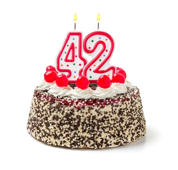 非常に熱い蝋燭で誕生日ケーキ — ストック写真