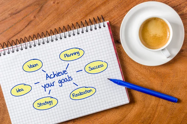 Achieve your goals written on a notepad — Stock Photo, Image