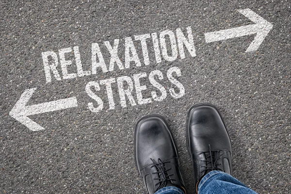 Decision at a crossroad - Relaxation or Stress — Stock Photo, Image