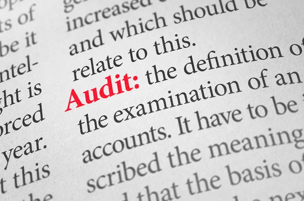 Definition des Wortes Audit in einem Wörterbuch — Stockfoto