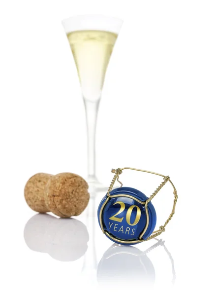 Tampa de champanhe com a inscrição 20 anos — Fotografia de Stock