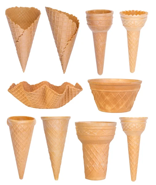 Colección de conos de helado aislados sobre fondo blanco — Foto de Stock
