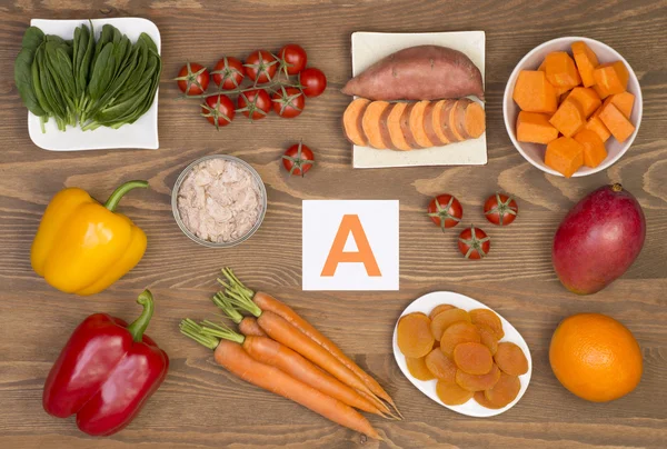 Voedselbronnen van beta-caroteen en vitamine A — Stockfoto