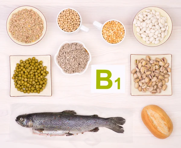 Alimentos contendo vitamina B1 — Fotografia de Stock