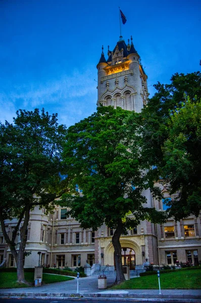 Spokane Sept 2018 Spokane County Courthouse Building Downtown Illuminated Sunrise — Stock Photo, Image