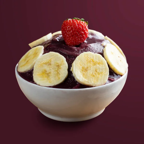 Acai Woman Holding Brazilian Frozen Aai Berry Ice Cream Bowl — Stock Photo, Image