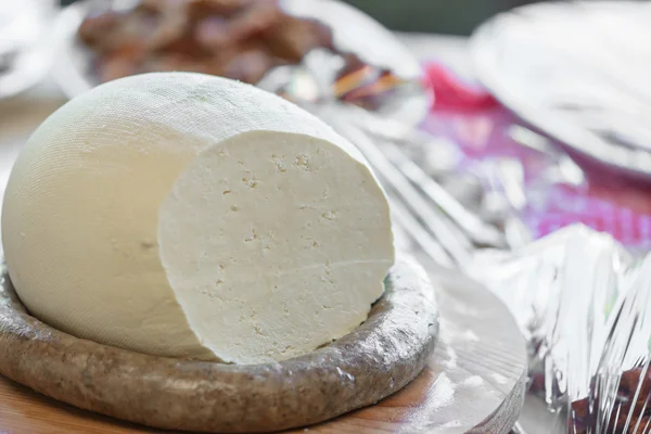 Aperitivos con requesón y salchicha — Foto de Stock