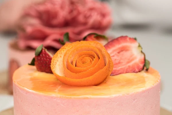 Garniture gâteau fraise et orange — Photo