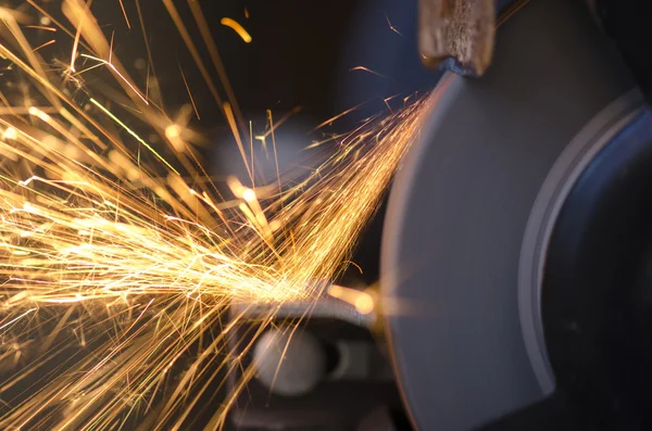 Tool grinding metal — Stock Photo, Image
