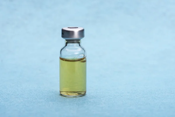 Ampoule ready to be used — Stock Photo, Image