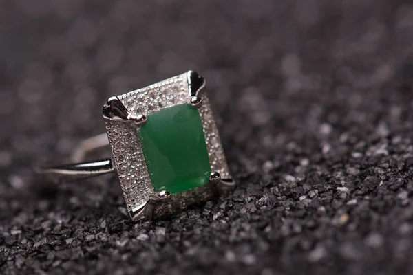 Anello di pietra verde — Foto Stock